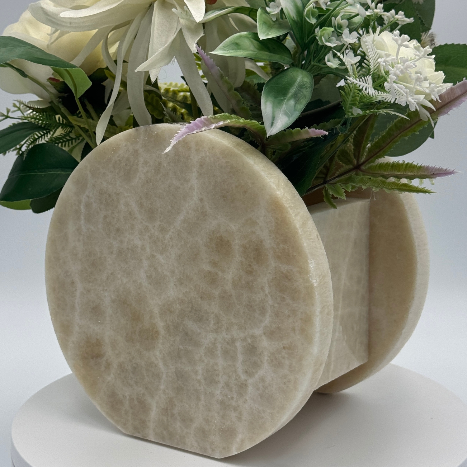 Honey Onyx Round Flower Pot Side