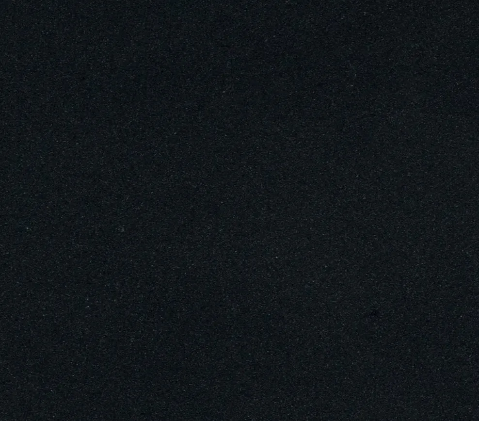 Moak Black close look