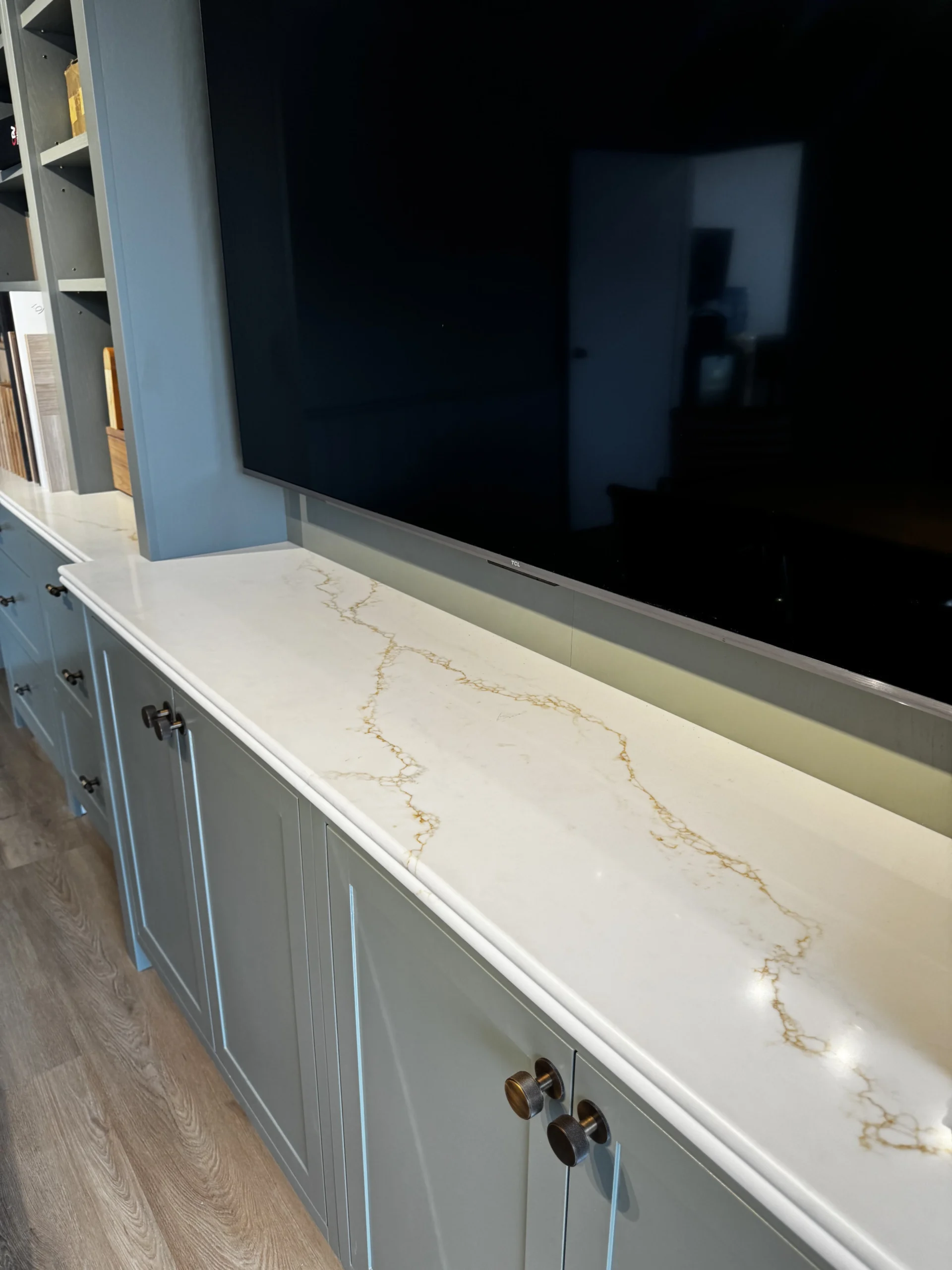 Daylight Tv Unit