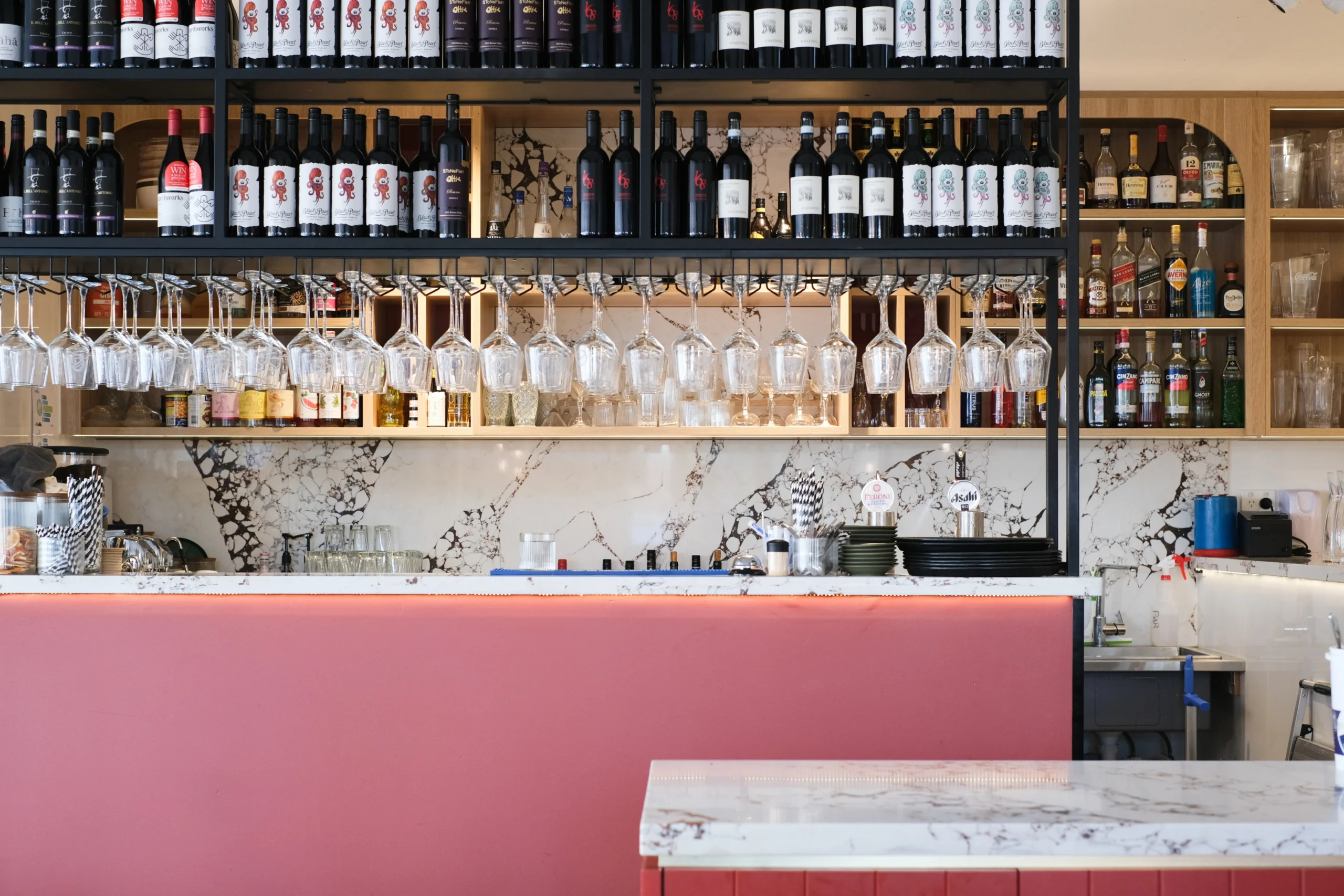 Viola Rosse Bar