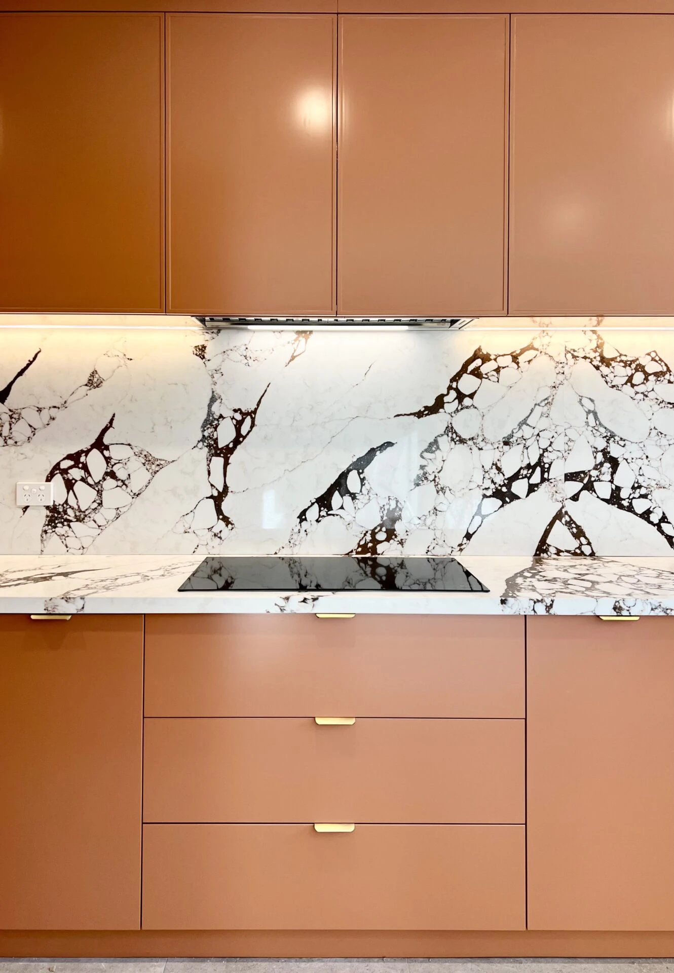 Viola Rosse Kitchen Benchtop