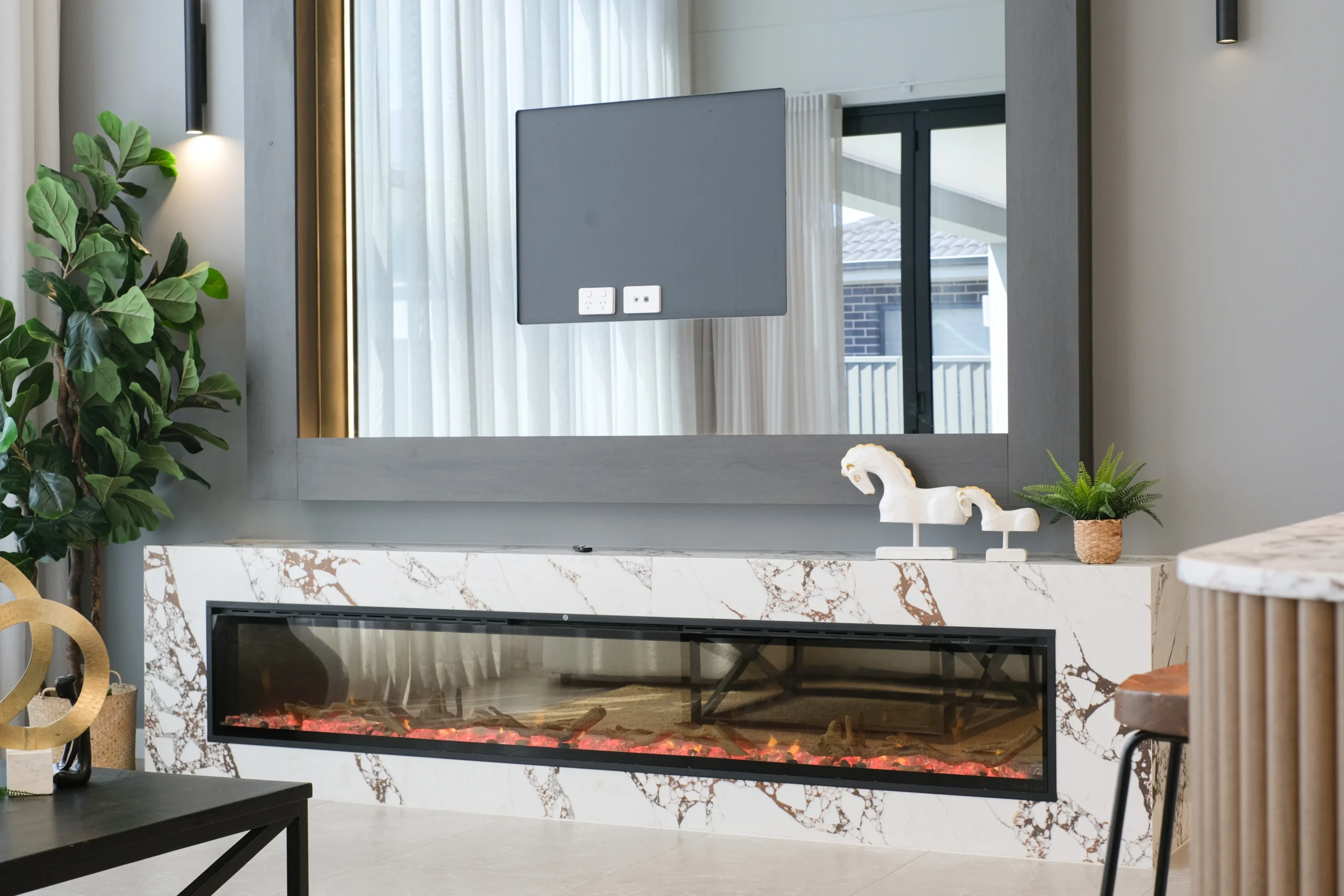 Viola Rosse Fire Place