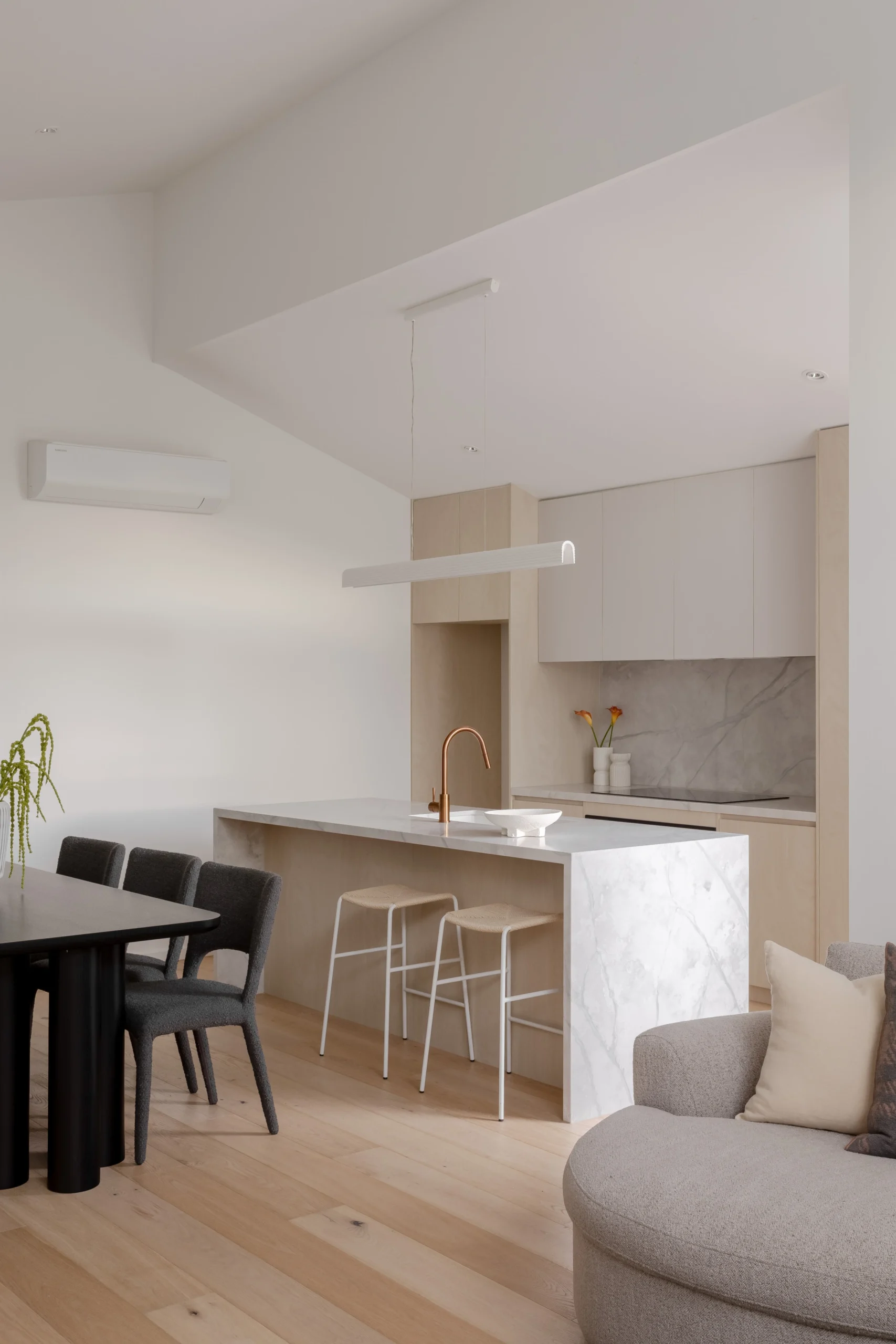 Bianco Perla Kitchen 4