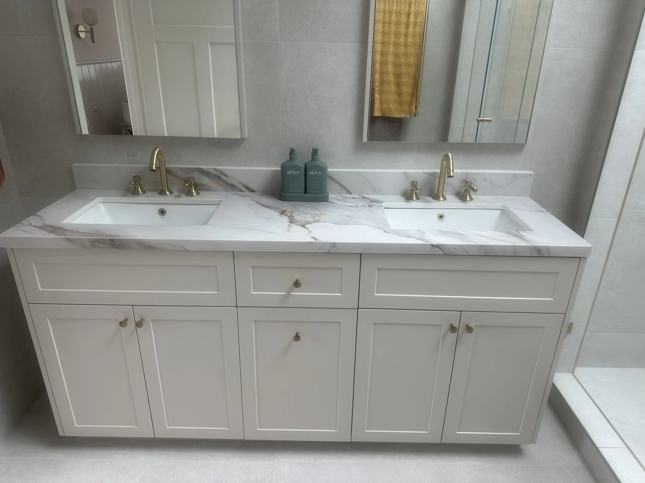 Borghini Gold Vanity
