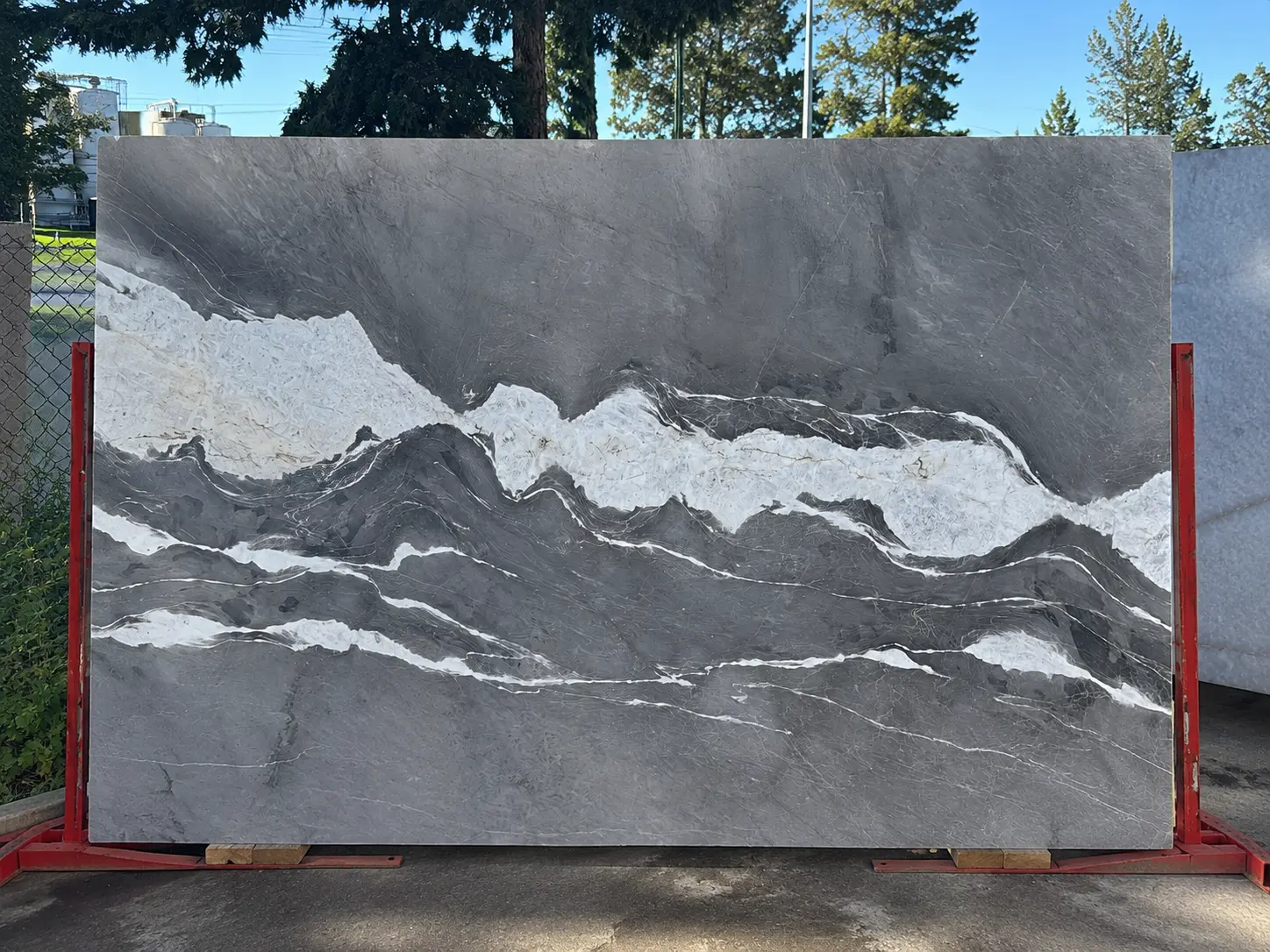 Earth Brezza Slab