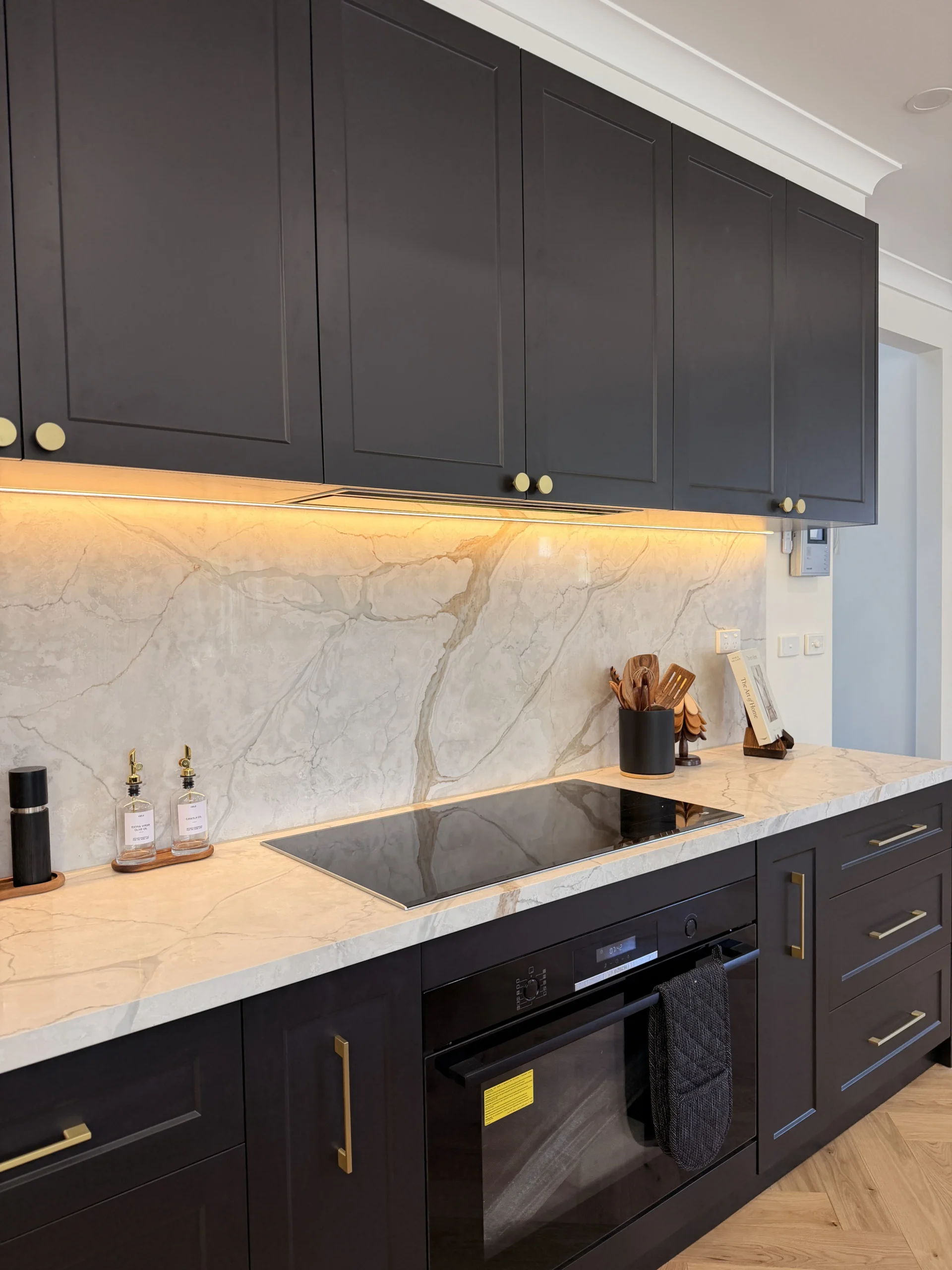 Empira Gold splash back