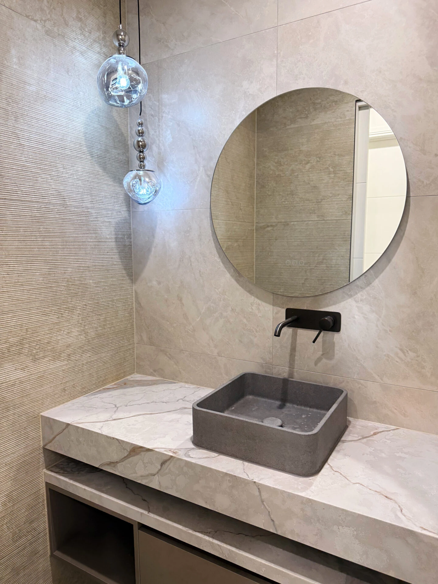 Empira Gold vanity